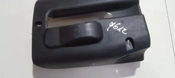 Ford Focus Steering wheel column trim