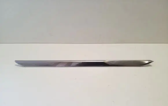 Land Rover Evoque II Front door trim bar K8D223864AA