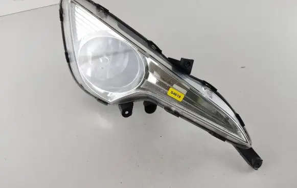 Hyundai i40 Front fog light 922023Z010 S4618