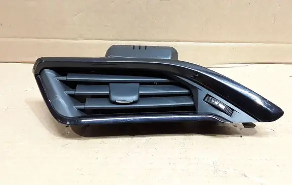 Peugeot 208 Dashboard side air vent grill/cover trim 9633131777