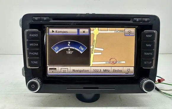 Volkswagen Transporter - Caravelle T5 Radio/CD/DVD/GPS head unit 1T0035680P 000532850 A2C98071010