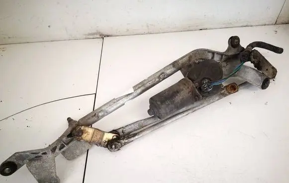 Nissan Primera Front wiper linkage and motor
