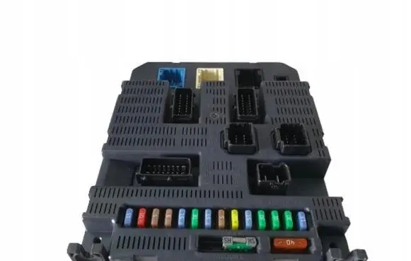 Peugeot 308 Comfort/convenience module 9663798480
