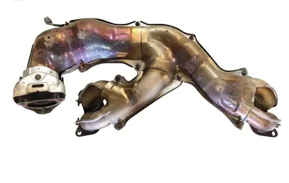 Subaru Outback (BS) Exhaust manifold