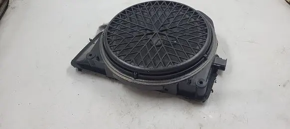 Audi A4 S4 B8 8K Subwoofer speaker A1908013