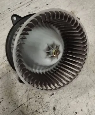 Mazda 323 F Heater fan/blower C22VC