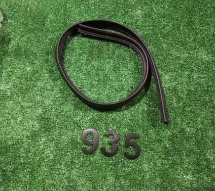 Ford Focus Front door rubber seal JX7B-A20758-AB 2206968