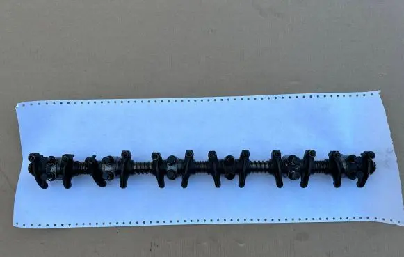 Nissan Patrol 160 Valve rocker arm 1325736W00 1325836W00 1322237504