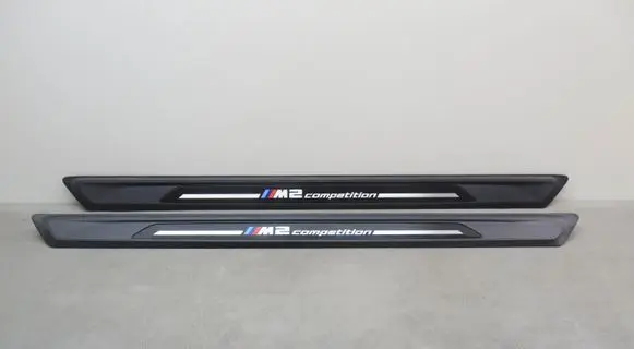 Other sill/pillar trim element
