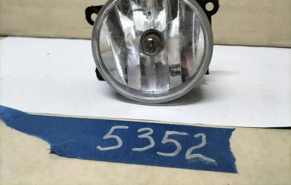 Peugeot 208 I Front fog light A046192