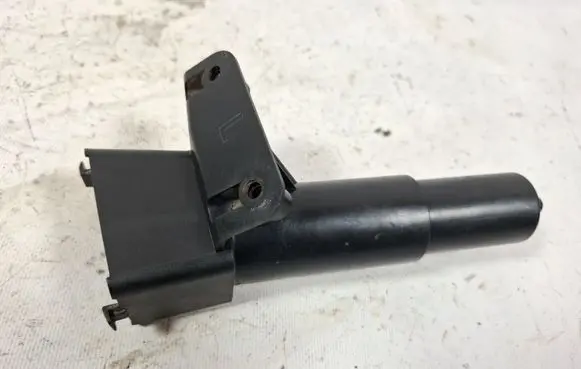 Toyota Corolla Verso AR10 Headlight washer spray nozzle 1004947