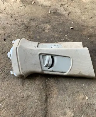 Audi Q5 SQ5 (A) pillar trim