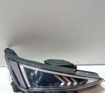 Hyundai Elantra VI Headlight/headlamp 92102F2 92102F2600
