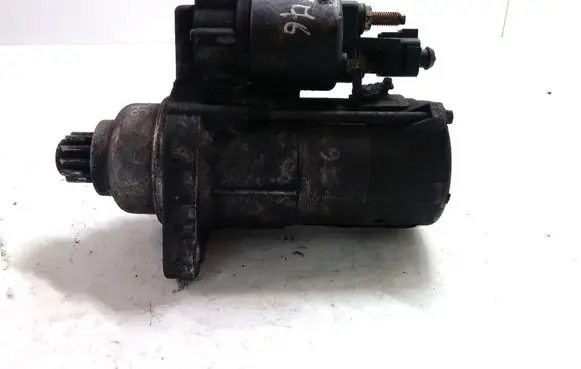 Volkswagen PASSAT B6 Starter motor 02M911023N