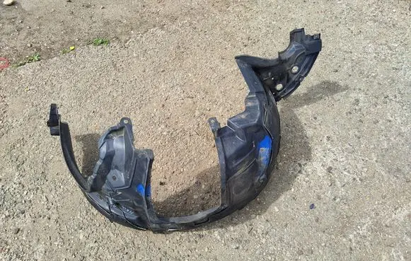 Renault Koleos I Front wheel arch liner splash guards 63840JY00A