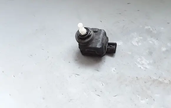 Jaguar S-Type Headlight level adjustment motor 007878