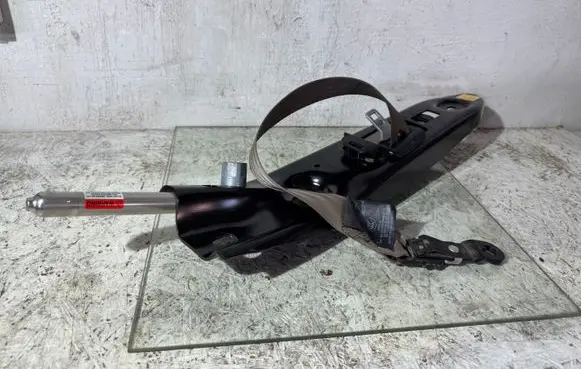Volvo XC90 Front seatbelt 8093 0037 80930037