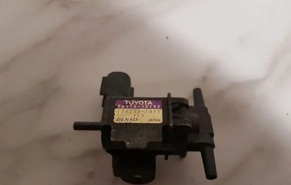 Lexus IS 200-300 Turbo solenoid valve 1362001811