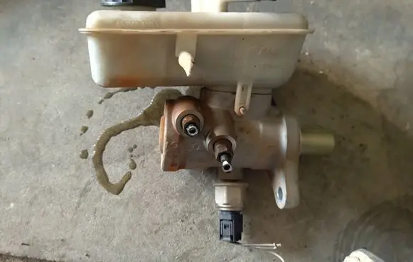 Renault Laguna II Master brake cylinder 03350884481