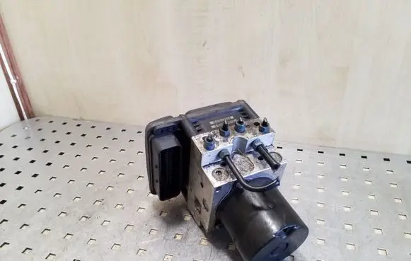 BMW 5 E60 E61 ABS Pump 3451678336003 3452678336201 0265250217
