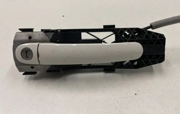 Skoda Rapid (NH) Front door exterior handle 5N0837017E