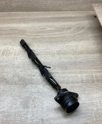 Volkswagen PASSAT B6 Fuel injector wires 038906231 964955
