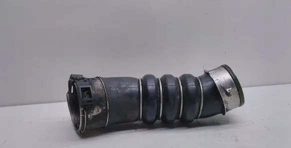 BMW 1 E81 E87 Intercooler hose/pipe 7797480