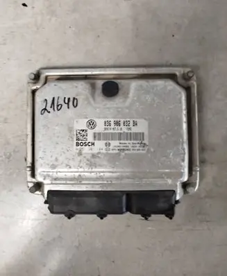 Volkswagen Golf V Engine control unit/module 036906032ba 0261201144