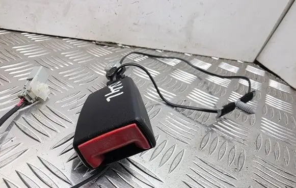 Fiat 500 Abarth Front seatbelt buckle 34122267 C383 080616