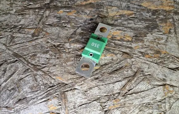 Mercedes-Benz Vito Viano W447 Fuse 350A 0614