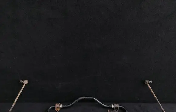 Toyota Avensis T250 Front anti-roll bar/sway bar