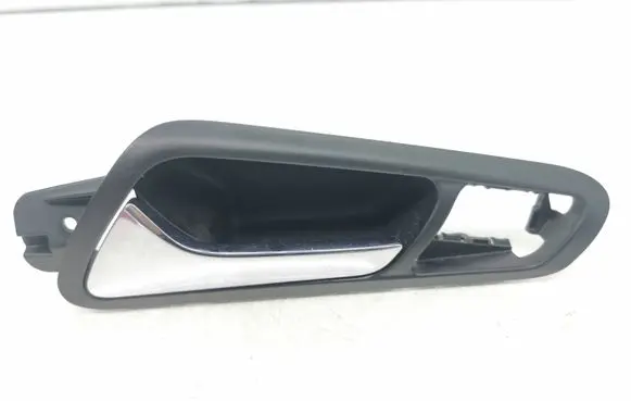 Volkswagen PASSAT B6 Front door interior handle 3C1837113D
