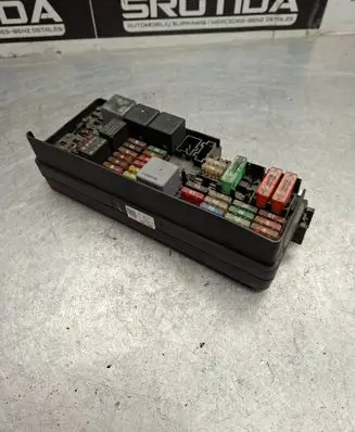 Mercedes-Benz ML W164 Fuse module A1645400272 15454741 S072426