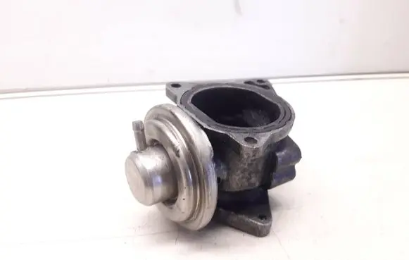 Audi A3 S3 8P EGR valve 038131501S 323309075