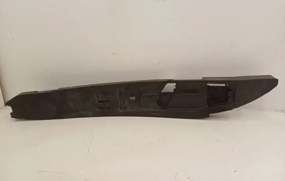 Maserati Levante Fender foam support/seal 670033524