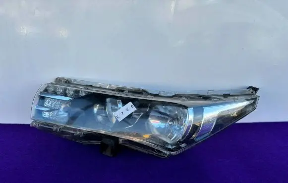 Toyota Corolla E160 E170 Headlight/headlamp 81150-02E71-00