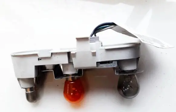 Volvo S40, V40 Tail light bulb cover holder 28562005
