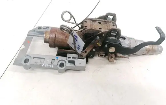 Volkswagen PASSAT B5 Steering wheel axle