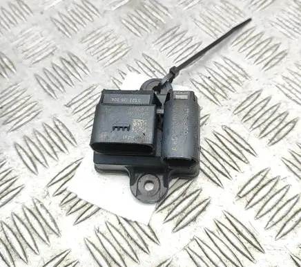 Mercedes-Benz Sprinter W906 Glow plug pre-heat relay A6519000900