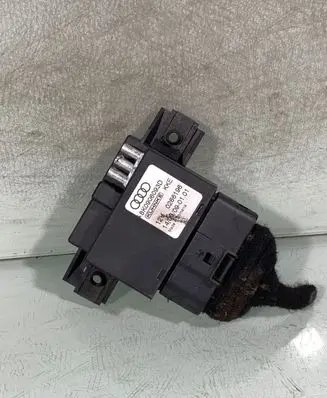 Audi A5 8T 8F Fuel injection pump control unit/module 8K0906093D