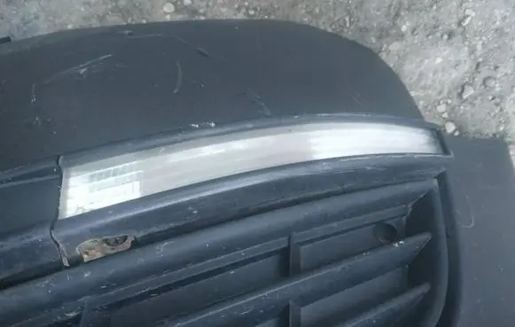 Front indicator light