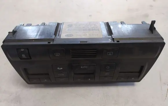 Audi A6 S6 C5 4B Climate control unit 4B0820043P