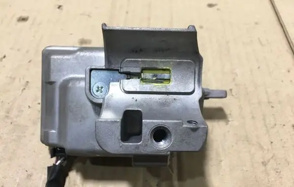 Mitsubishi ASX Steering wheel lock 