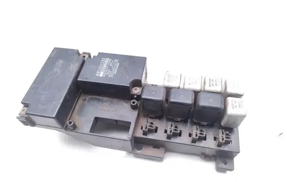 Mitsubishi Canter Fuse module MC898263 0665003580