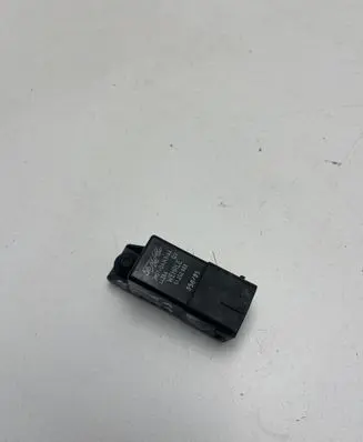 Volvo V50 Glow plug pre-heat relay 3M5T12A343AA 51252003 LLZBA