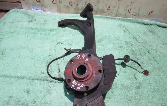 Audi A6 S6 C5 4B Front wheel hub spindle knuckle