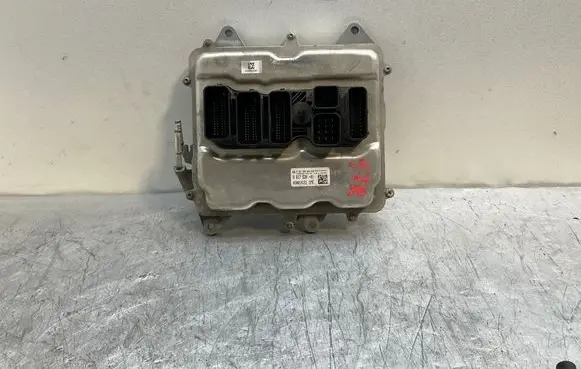 BMW 7 F01 F02 F03 F04 Engine control unit/module 8617520 0261S09662 030014121