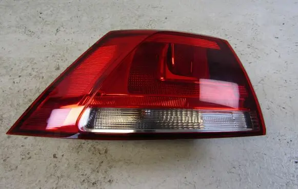 Volkswagen Golf VII Rear/tail lights 5G0945095M