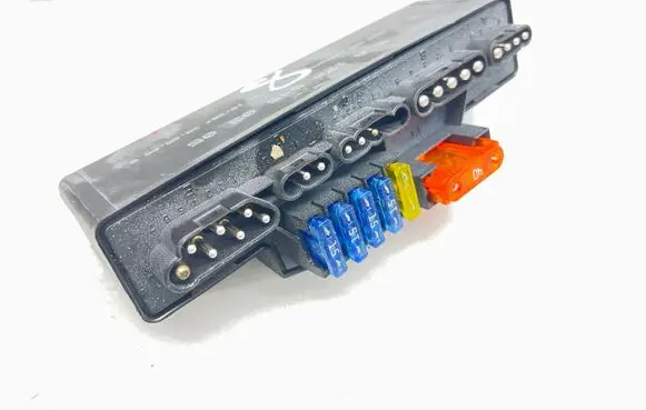 Mercedes-Benz SLK R170 Fuse module A1705450305