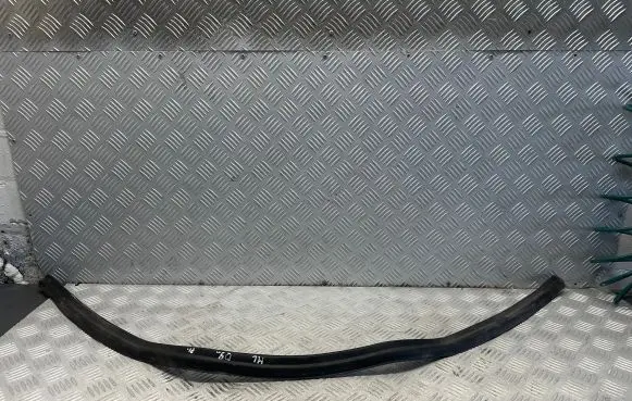 Mercedes-Benz ML W164 Engine compartment rubber 
